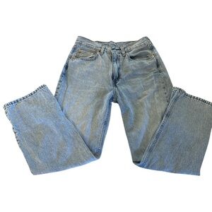 Levi's 565 Light Blue Relaxed Jeans